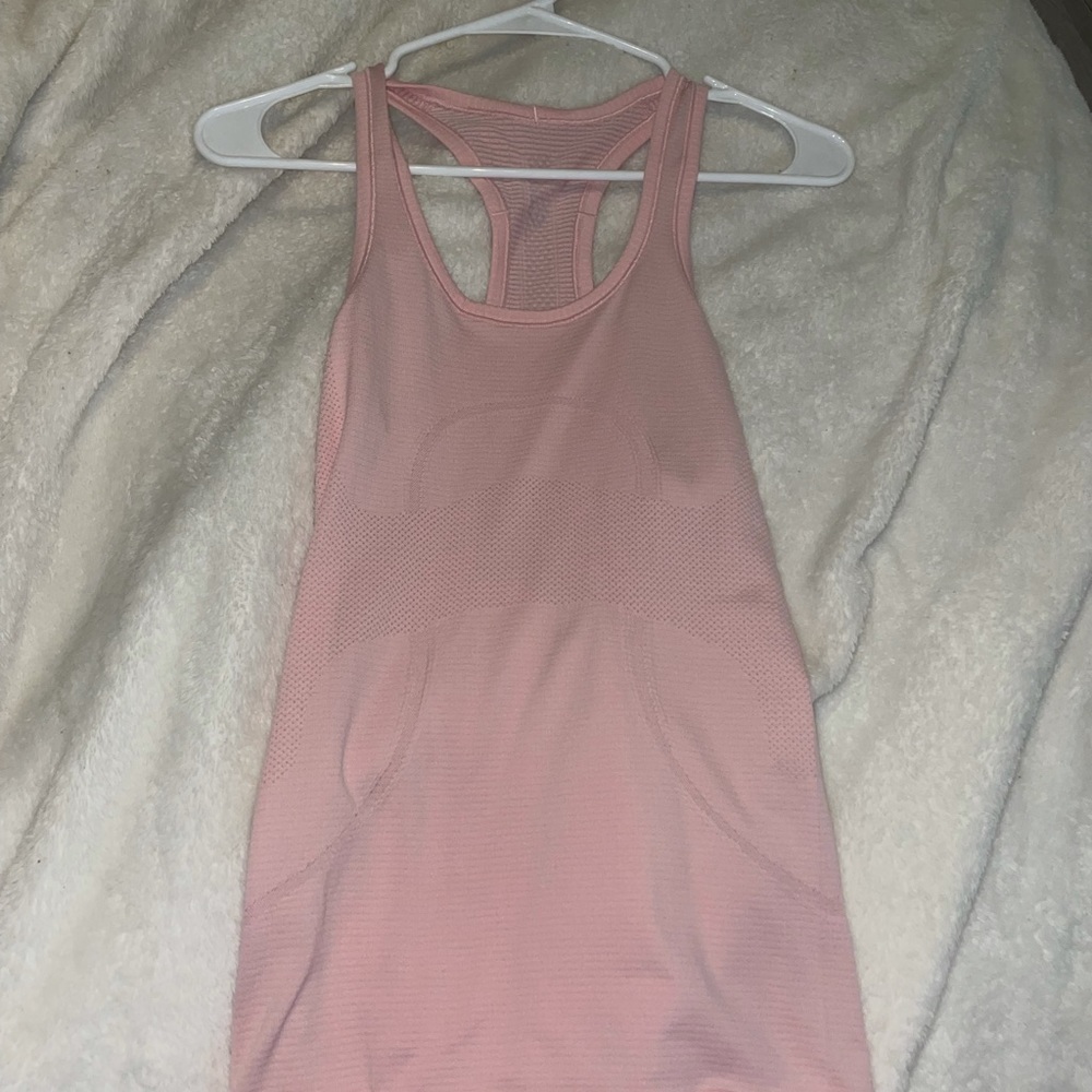 Lululemon tank